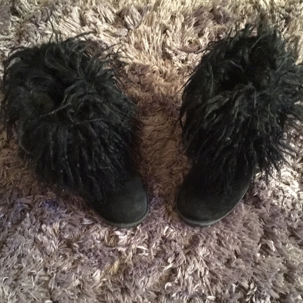 BearPaw boots girls size 2 (black)